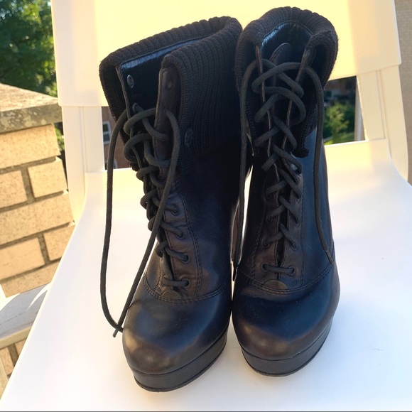 Gucci boots  💯% Authentic - Picture 3 of 13